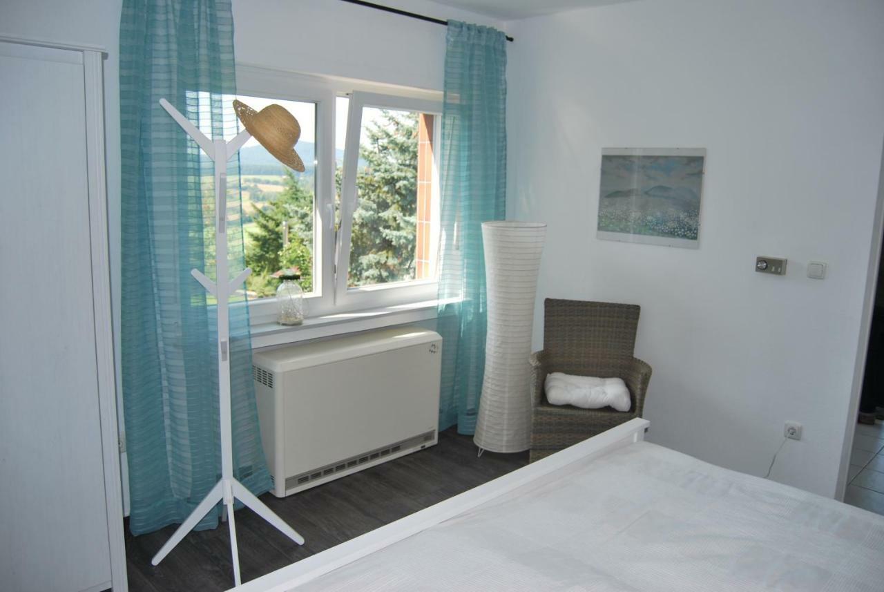 Talblick Gleiberg Appartement Krofdorf-Gleiberg Buitenkant foto